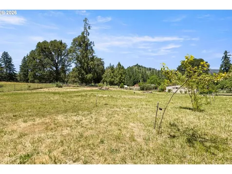 21138 N Umpqua Highway Idleyld Park OR 97447