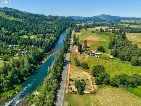 21138 N Umpqua Highway Idleyld Park OR 97447