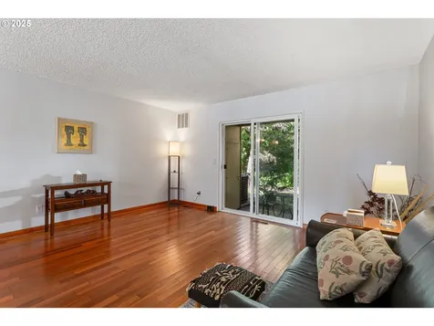 413 N Hayden Bay Drive Portland OR 97217