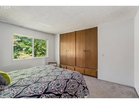 413 N Hayden Bay Drive Portland OR 97217