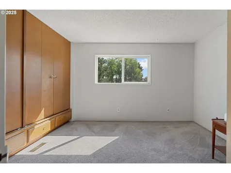 413 N Hayden Bay Drive Portland OR 97217