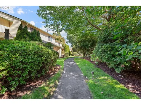 413 N Hayden Bay Drive Portland OR 97217