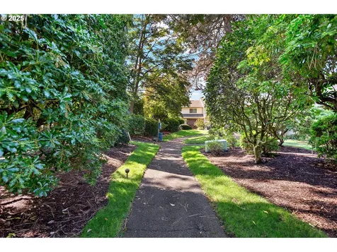 413 N Hayden Bay Drive Portland OR 97217