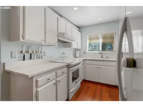 413 N Hayden Bay Drive Portland OR 97217