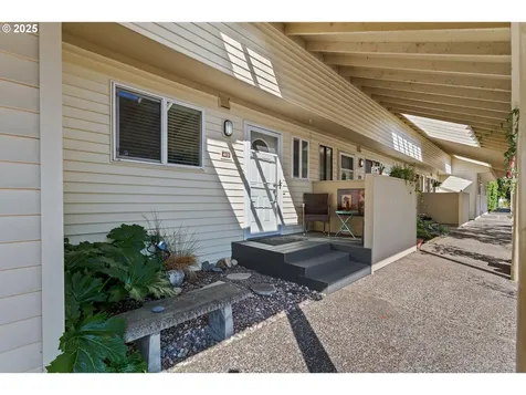 413 N Hayden Bay Drive Portland OR 97217