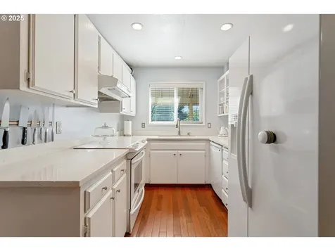 413 N Hayden Bay Drive Portland OR 97217