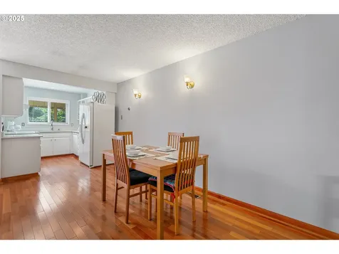 413 N Hayden Bay Drive Portland OR 97217