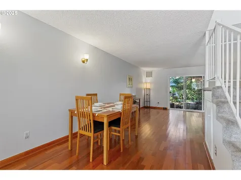 413 N Hayden Bay Drive Portland OR 97217