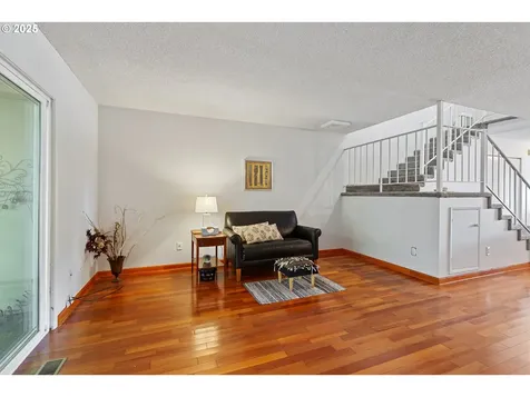 413 N Hayden Bay Drive Portland OR 97217