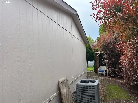 1805 NE 94th Street Vancouver WA 98665