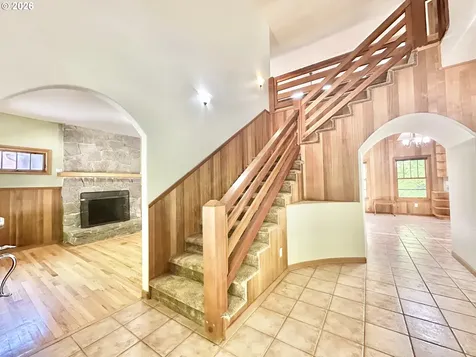 48000 E Larch Mountain Road Corbett OR 97019