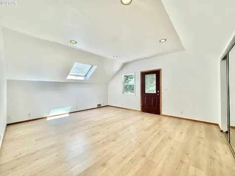 48000 E Larch Mountain Road Corbett OR 97019