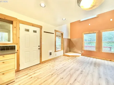 48000 E Larch Mountain Road Corbett OR 97019