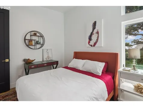 1735 NW 39th Street Lincoln City OR 97367