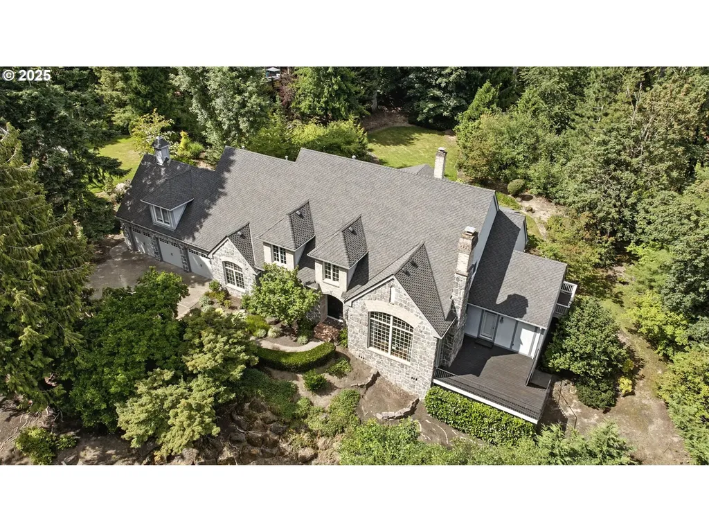 2812 Beacon Hill Drive West Linn OR 97068