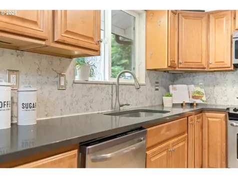 15116 SE Gladstone Drive Portland OR 97236
