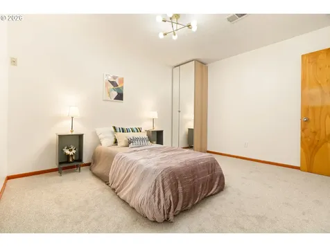 15116 SE Gladstone Drive Portland OR 97236