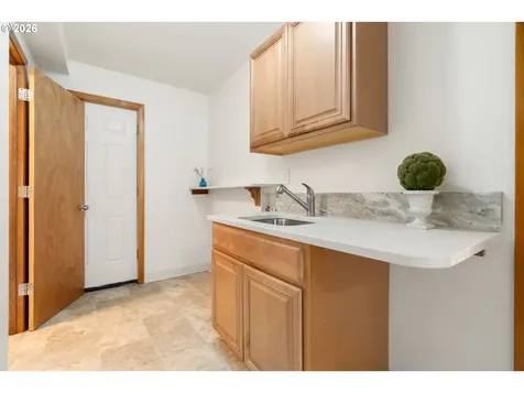 15116 SE Gladstone Drive Portland OR 97236