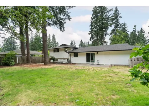 15116 SE Gladstone Drive Portland OR 97236