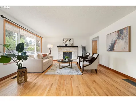 15116 SE Gladstone Drive Portland OR 97236