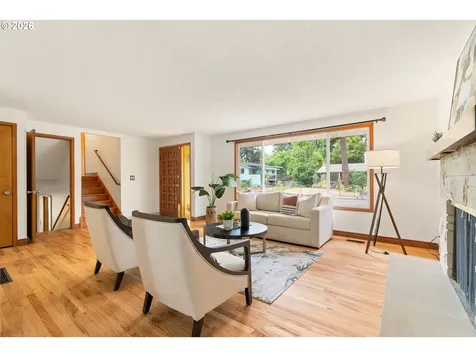 15116 SE Gladstone Drive Portland OR 97236