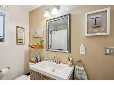 710 SE 155th Avenue Portland OR 97233