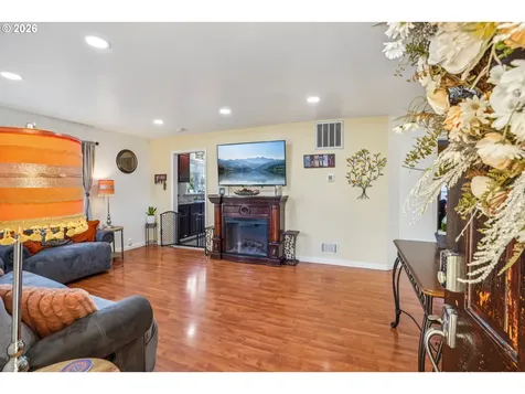 710 SE 155th Avenue Portland OR 97233