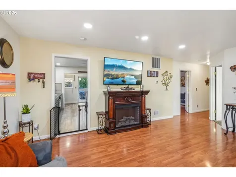 710 SE 155th Avenue Portland OR 97233
