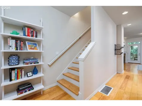10316 NW Forestview Way Portland OR 97229