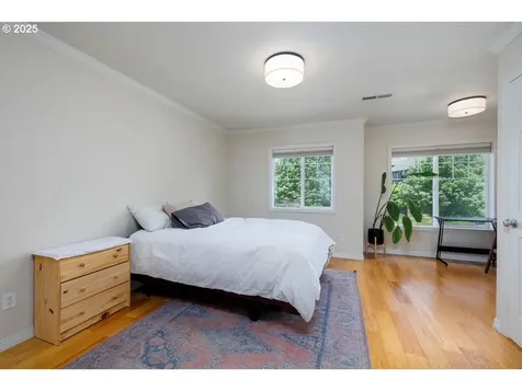 10316 NW Forestview Way Portland OR 97229