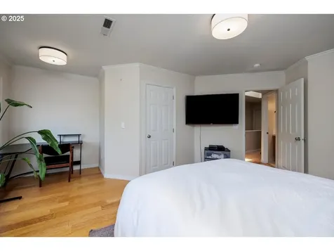 10316 NW Forestview Way Portland OR 97229