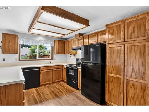 533 SW 13th Avenue Canby OR 97013
