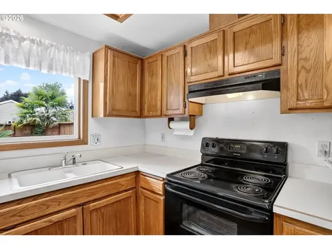 533 SW 13th Avenue Canby OR 97013