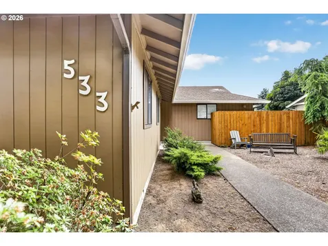 533 SW 13th Avenue Canby OR 97013