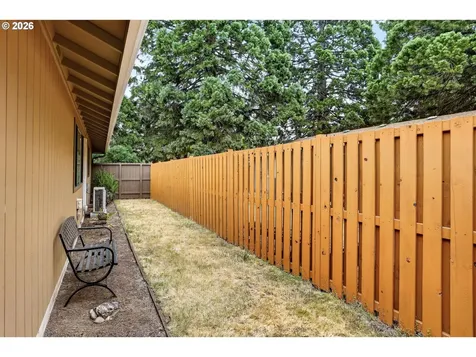 533 SW 13th Avenue Canby OR 97013
