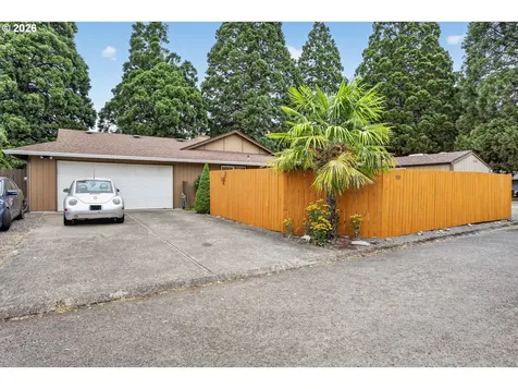 533 SW 13th Avenue Canby OR 97013