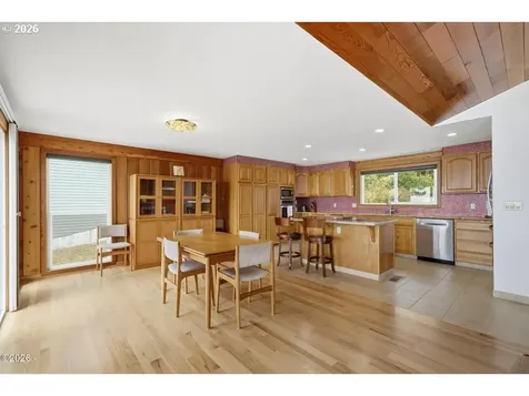 620 Ridgewood Road Oceanside OR 97134