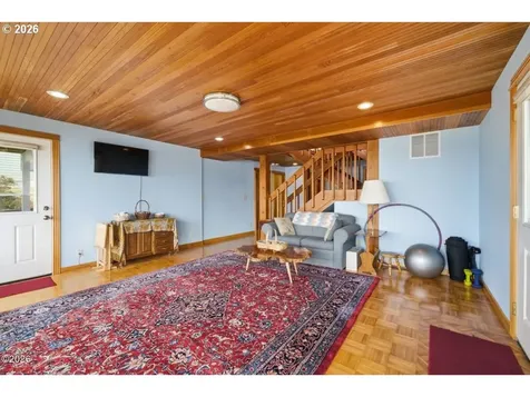 620 Ridgewood Road Oceanside OR 97134