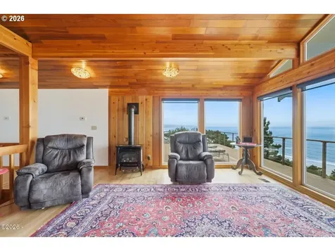 620 Ridgewood Road Oceanside OR 97134