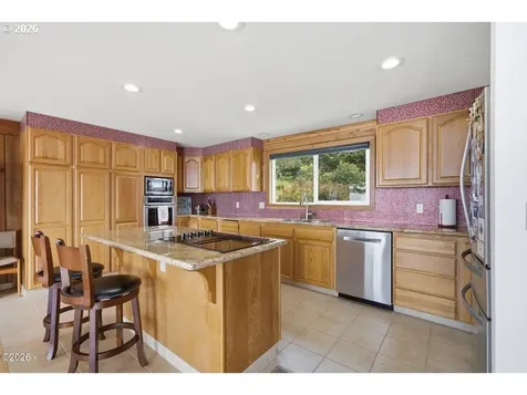620 Ridgewood Road Oceanside OR 97134