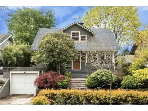 4416 SE Clay Street Portland OR 97215