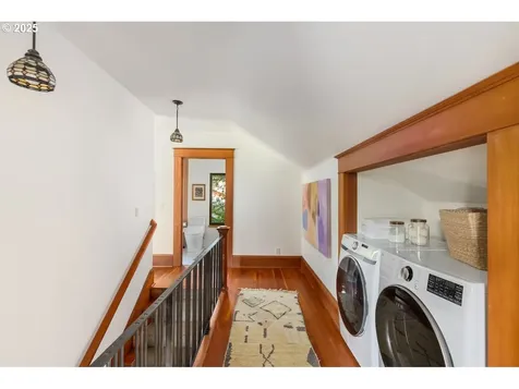 4416 SE Clay Street Portland OR 97215