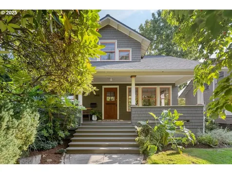 4416 SE Clay Street Portland OR 97215