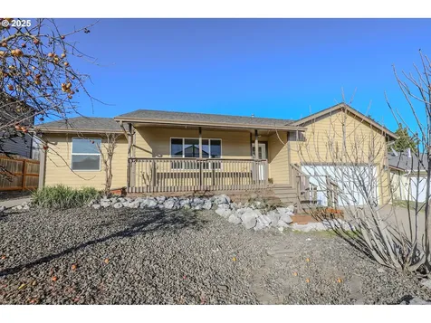 198 NE Plum Ridge Drive Winston OR 97496