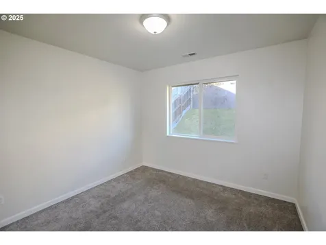 198 NE Plum Ridge Drive Winston OR 97496