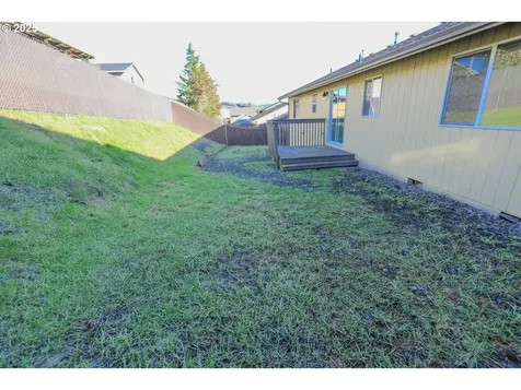 198 NE Plum Ridge Drive Winston OR 97496