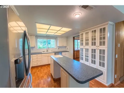 5608 NE Salmon Creek Street Vancouver WA 98686