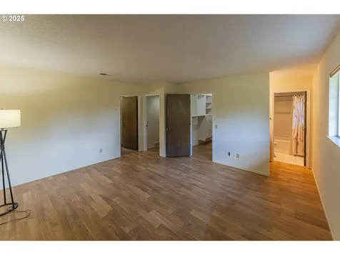 5608 NE Salmon Creek Street Vancouver WA 98686