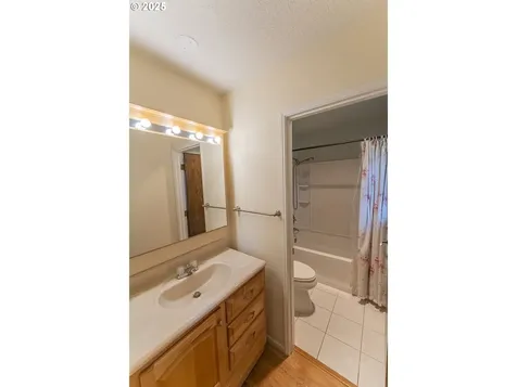 5608 NE Salmon Creek Street Vancouver WA 98686