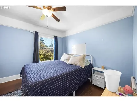 1047 SE Main Street Roseburg OR 97470